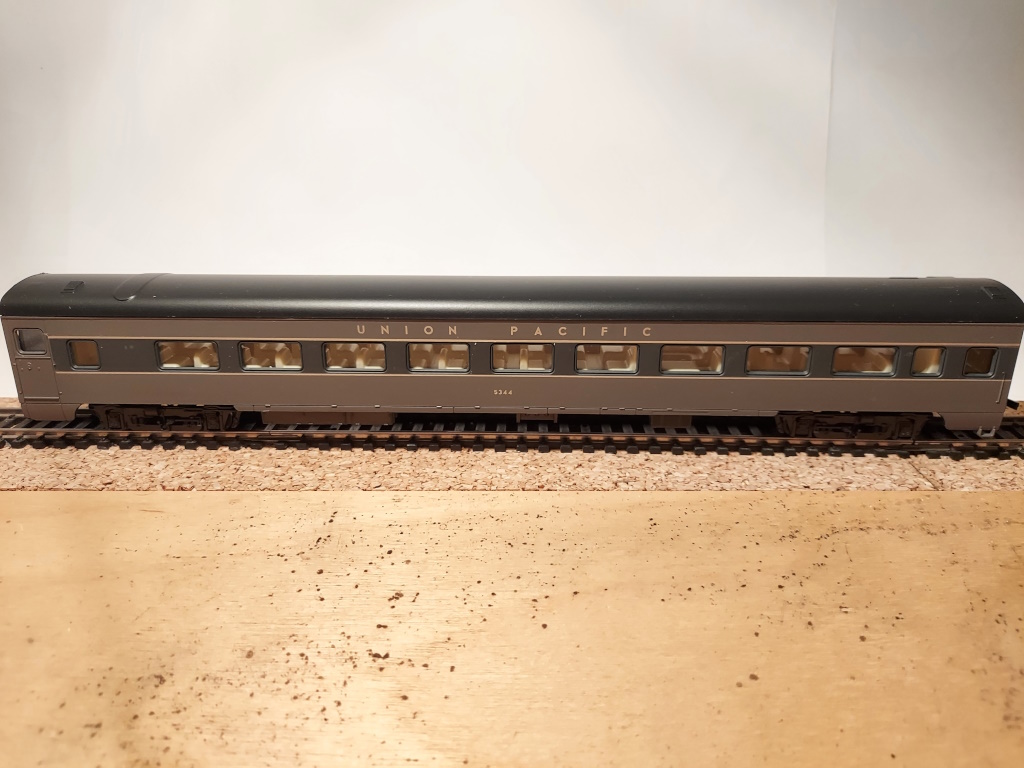 Carrozza Chair Coach smooth side Union Pacific