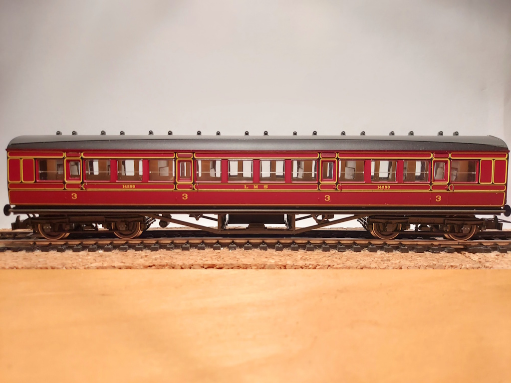 Carrozza passeggeri LMS