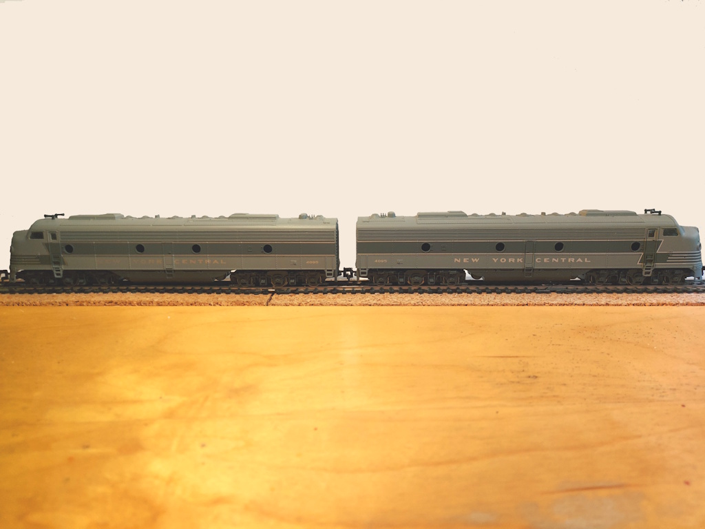Coppia locomotori EMD-8