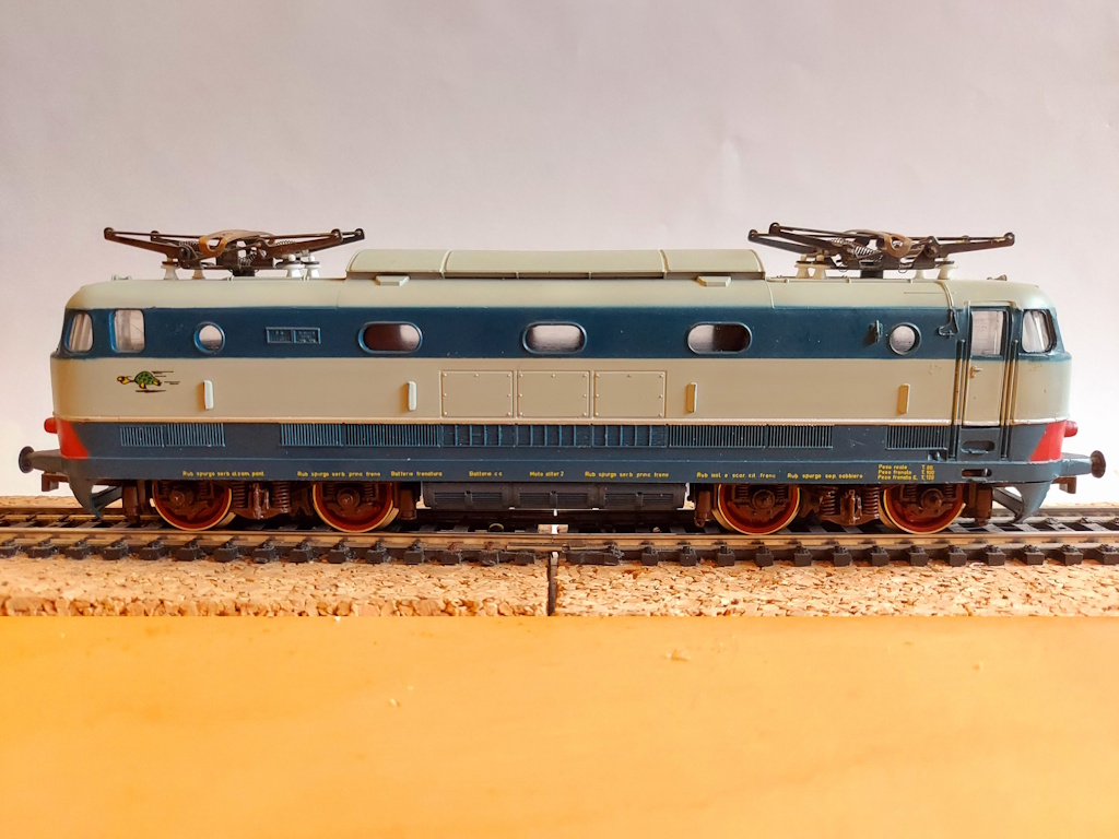 E444.033